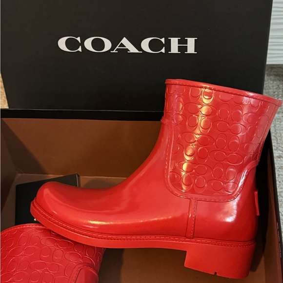 NWOT Coach. Rubber boots. New. Size 7 - Picture 2 of 5